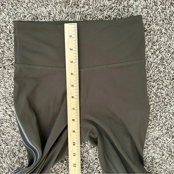 Lululemon Run Crew Tight 28" Nulux Dark Olive Green Obsidian Grey Sage Size 2 - Picture 7 of 10